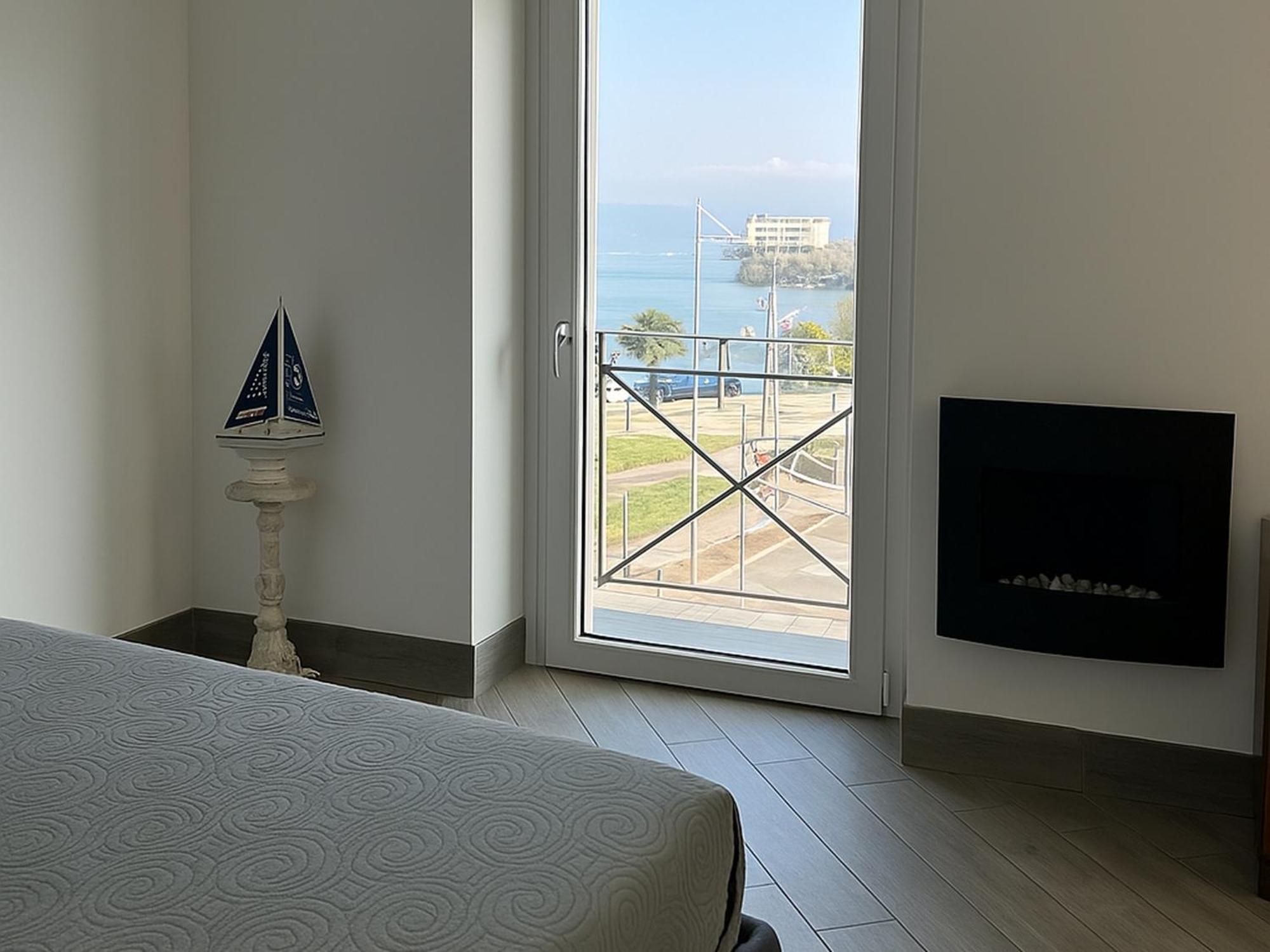 佩斯基耶拉德加达 Relais Al Porto酒店 外观 照片