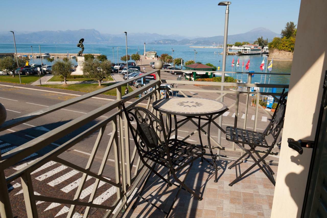 佩斯基耶拉德加达 Relais Al Porto酒店 外观 照片